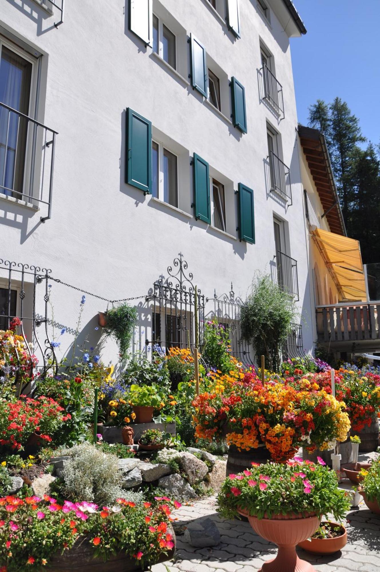 Hotel Seraina Sils Maria Exterior photo
